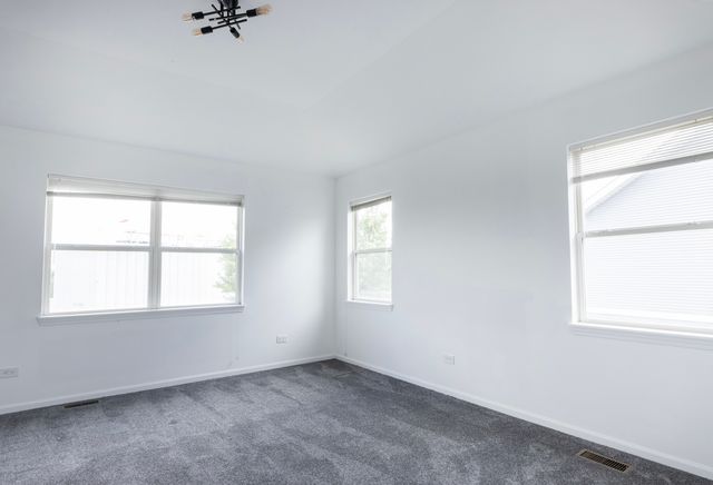 4257 N Kolmar Avenue, Chicago, IL 60641