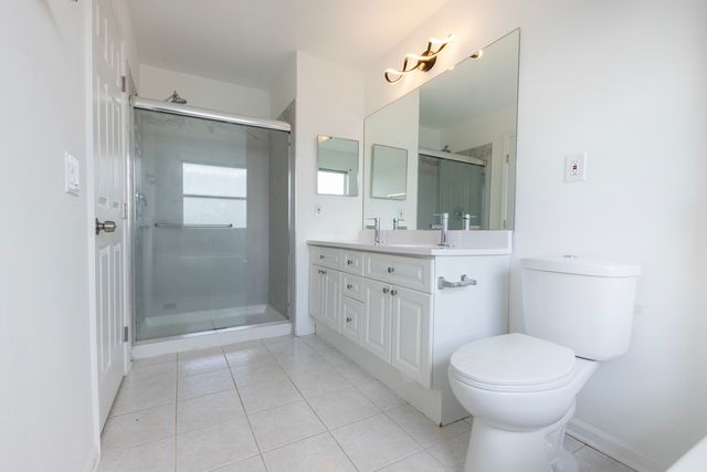 4257 N Kolmar Avenue, Chicago, IL 60641