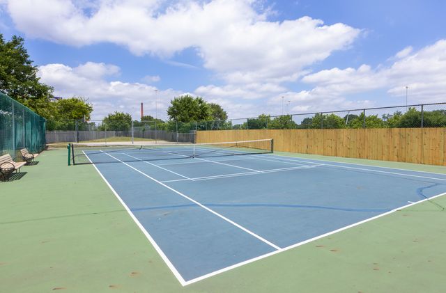 4257 N Kolmar Avenue, Chicago, IL 60641