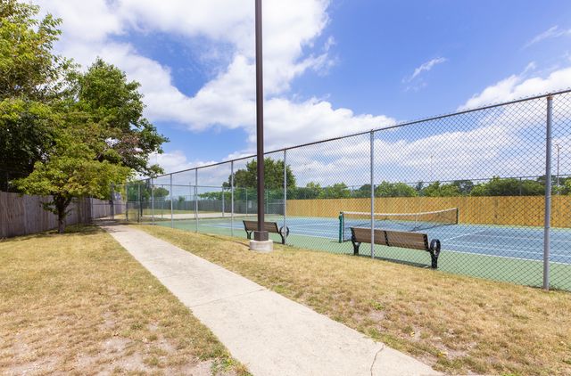 4257 N Kolmar Avenue, Chicago, IL 60641