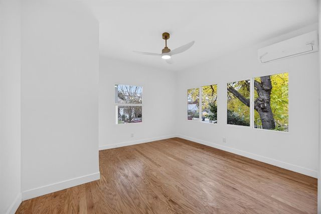 628 42nd St, Sacramento, CA 95819