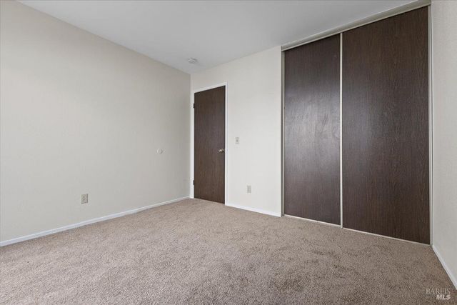 920 Shady Oak Dr, Santa Rosa, CA 95404