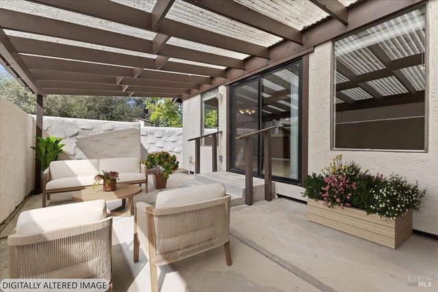 920 Shady Oak Dr, Santa Rosa, CA 95404