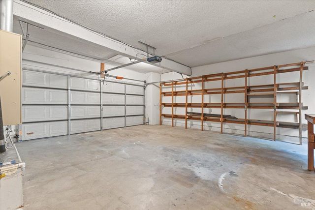 920 Shady Oak Dr, Santa Rosa, CA 95404