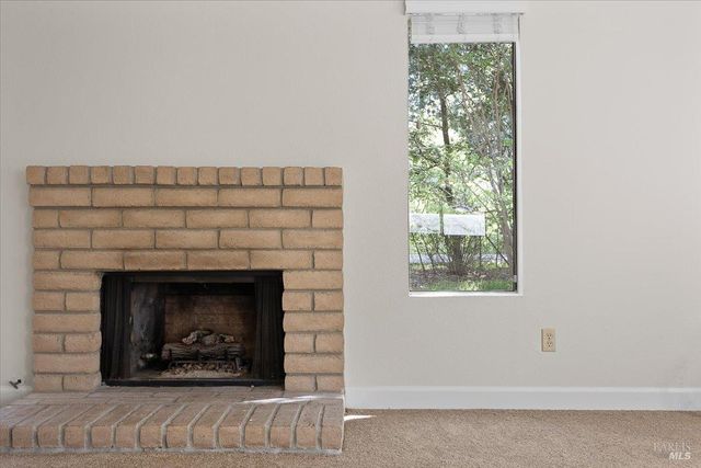 920 Shady Oak Dr, Santa Rosa, CA 95404