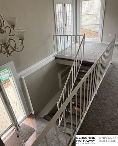 5106 Raven Oaks Drive, Omaha, NE 68152