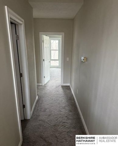 5106 Raven Oaks Drive, Omaha, NE 68152