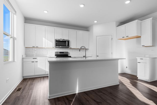 9981 Humbolt Street, Huntley, IL 60142