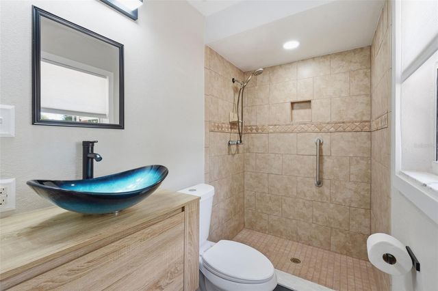 811 MICHIGAN BOULEVARD, Dunedin, FL 34698