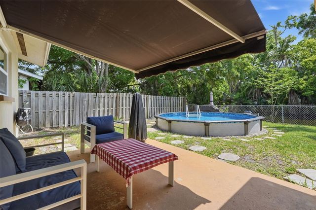 811 MICHIGAN BOULEVARD, Dunedin, FL 34698