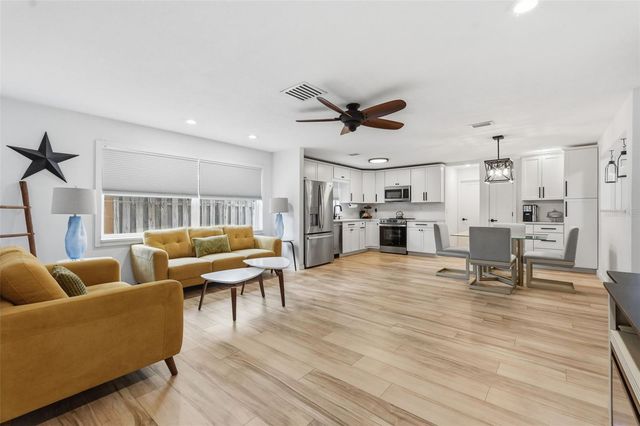 811 MICHIGAN BOULEVARD, Dunedin, FL 34698