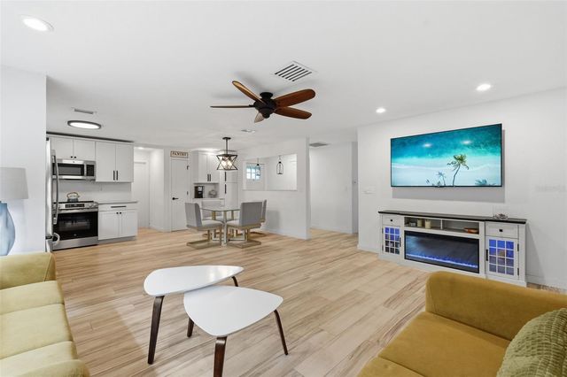 811 MICHIGAN BOULEVARD, Dunedin, FL 34698