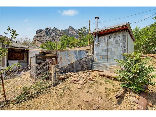 176 Artesian Dr, Eldorado Springs, CO 80025