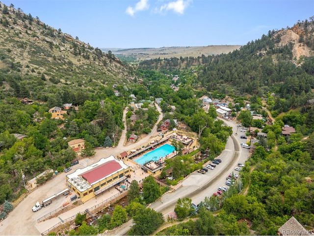 176 Artesian Dr, Eldorado Springs, CO 80025