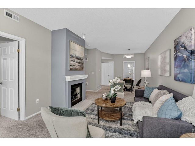 7492 Singing Hills Dr, Boulder, CO 80301