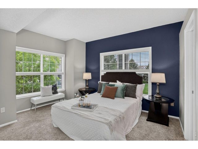 7492 Singing Hills Dr, Boulder, CO 80301