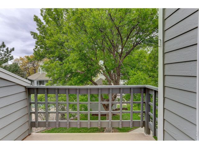 7492 Singing Hills Dr, Boulder, CO 80301