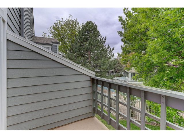 7492 Singing Hills Dr, Boulder, CO 80301