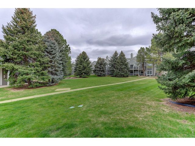 7492 Singing Hills Dr, Boulder, CO 80301
