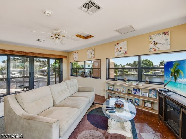 197 Gulfport CT, Marco Island, FL 34145