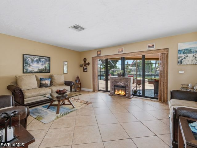 197 Gulfport CT, Marco Island, FL 34145