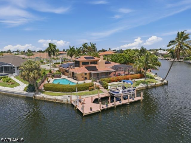 197 Gulfport CT, Marco Island, FL 34145