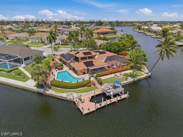 197 Gulfport CT, Marco Island, FL 34145