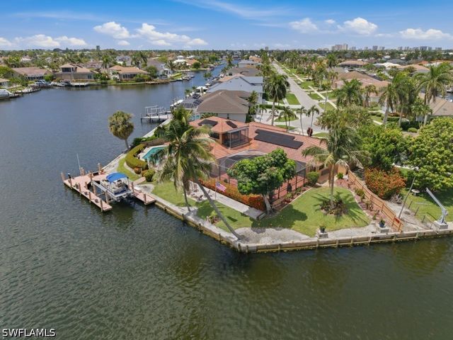 197 Gulfport CT, Marco Island, FL 34145