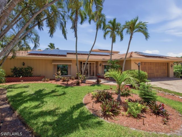 197 Gulfport CT, Marco Island, FL 34145