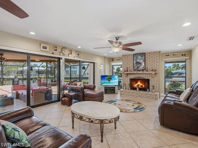 197 Gulfport CT, Marco Island, FL 34145