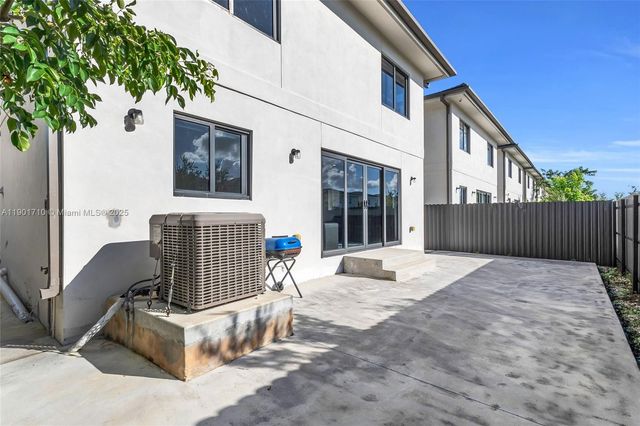 229 NW 12th, Florida City, FL 33034