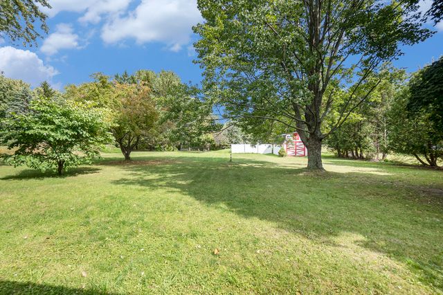 5296 S Warner Avenue, Fremont, MI 49412