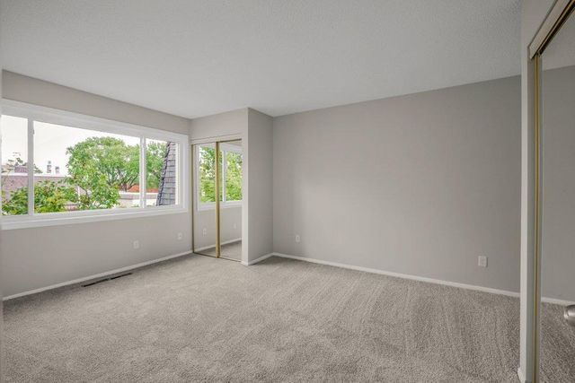 1005 W 105th Street, Bloomington, MN 55431