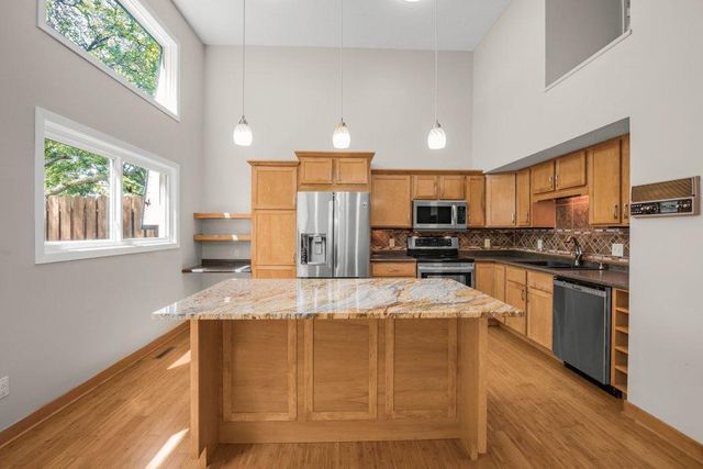 1005 W 105th Street, Bloomington, MN 55431