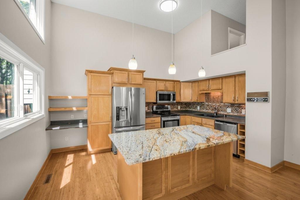 1005 W 105th Street, Bloomington, MN 55431 — photo 4