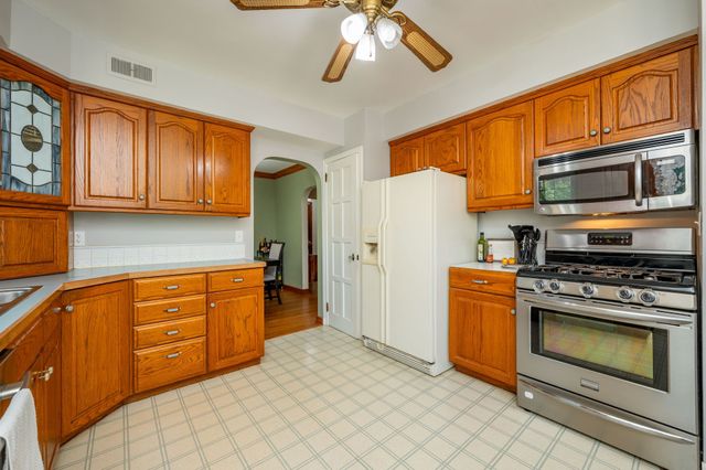 2910 36th Street, Des Moines, IA 50310