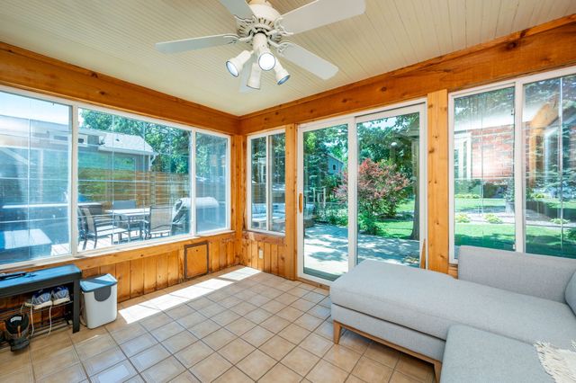 2910 36th Street, Des Moines, IA 50310