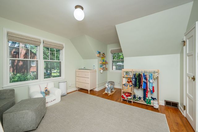 2910 36th Street, Des Moines, IA 50310
