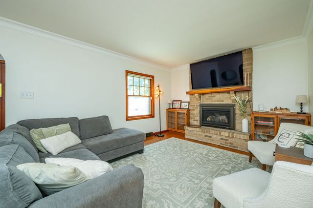 2910 36th Street, Des Moines, IA 50310