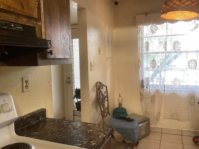 3161 NW 47th Terrace 317, Lauderdale Lakes, FL 33319