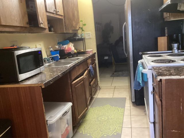 3161 NW 47th Terrace 317, Lauderdale Lakes, FL 33319