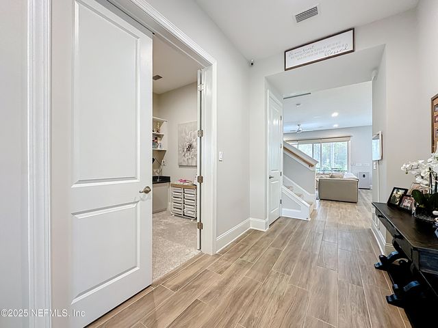 10068 ILLUMINATION Drive, Jacksonville, FL 32256