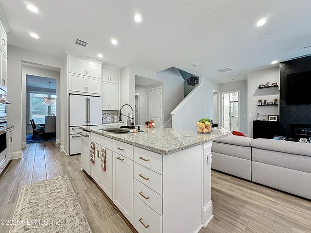 10068 ILLUMINATION Drive, Jacksonville, FL 32256