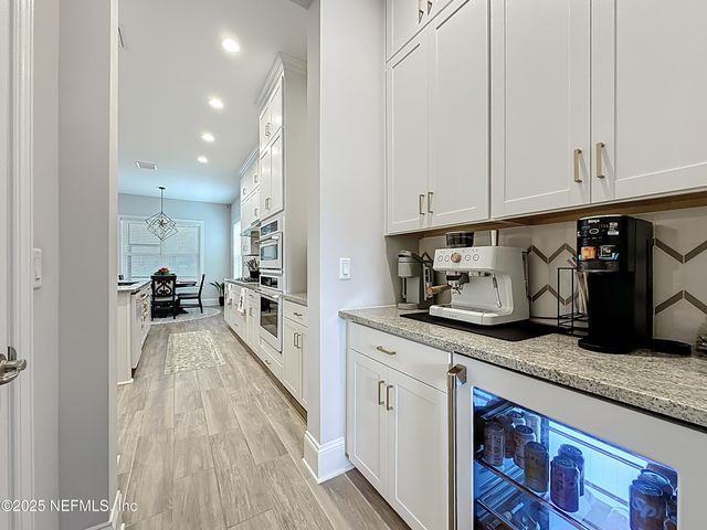 10068 ILLUMINATION Drive, Jacksonville, FL 32256