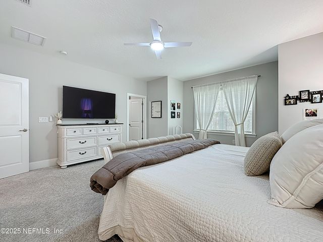 10068 ILLUMINATION Drive, Jacksonville, FL 32256