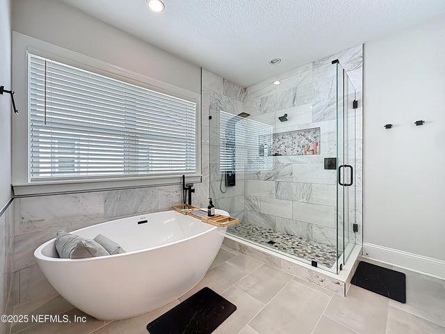 10068 ILLUMINATION Drive, Jacksonville, FL 32256