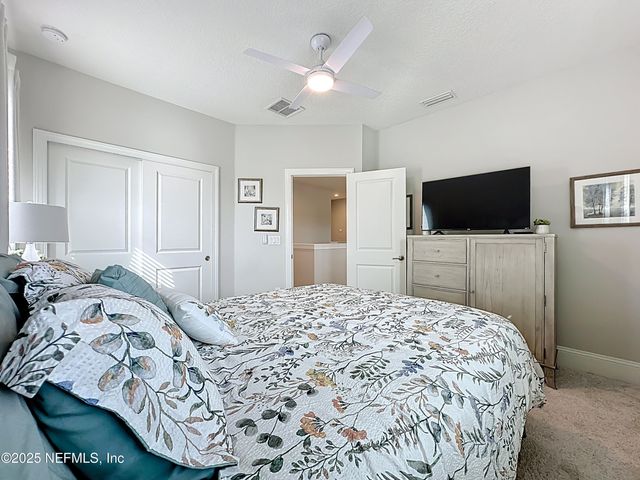 10068 ILLUMINATION Drive, Jacksonville, FL 32256