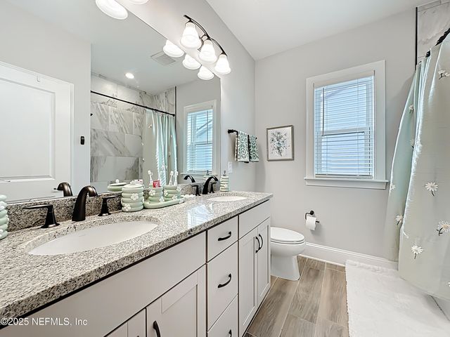 10068 ILLUMINATION Drive, Jacksonville, FL 32256