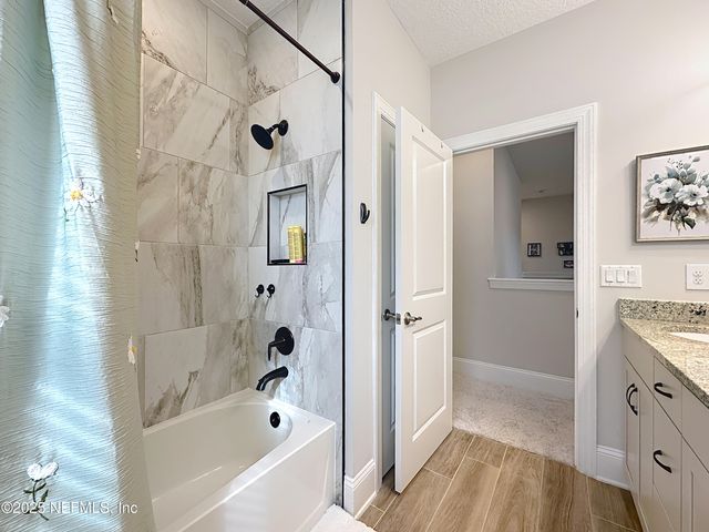 10068 ILLUMINATION Drive, Jacksonville, FL 32256