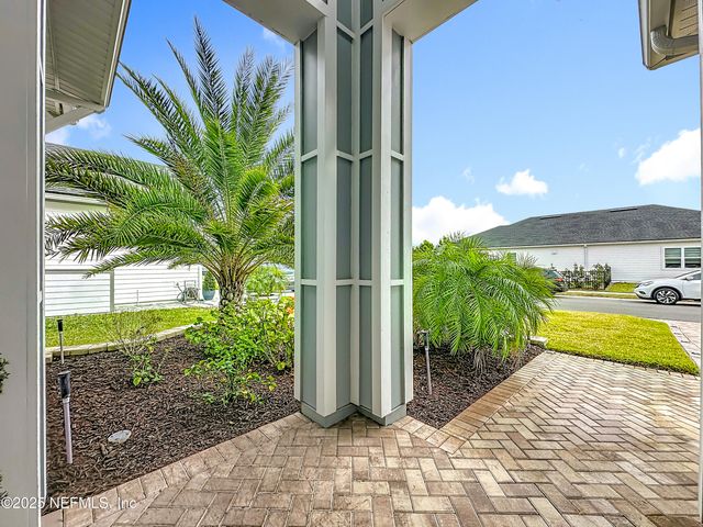 10068 ILLUMINATION Drive, Jacksonville, FL 32256